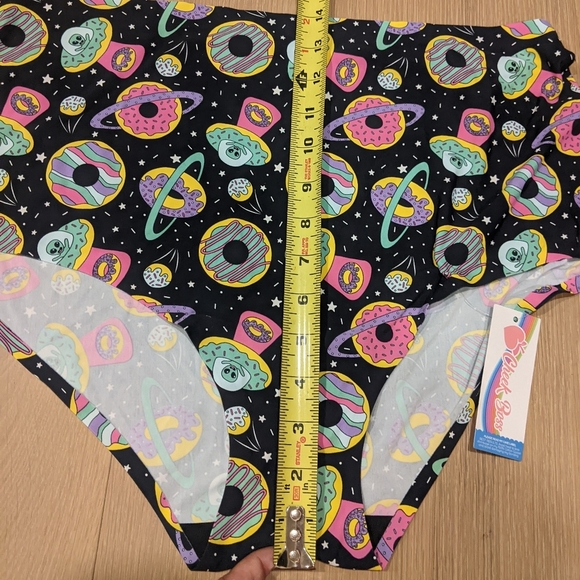 Cheek Boss alien donut themed panties - Picture 4 of 10